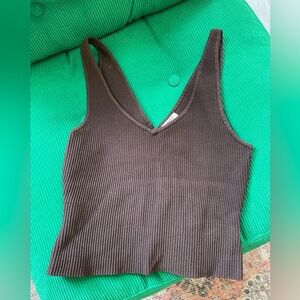 Aritiza babaton brown sculpt vneck tank top